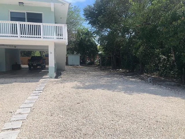 18 Palm Dr — Photo 4