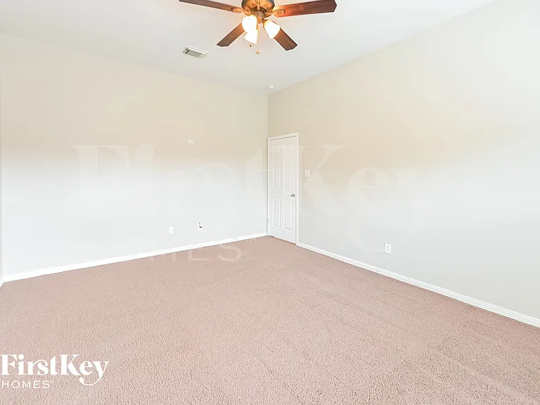 10364 Stone Gate Dr — Photo 10