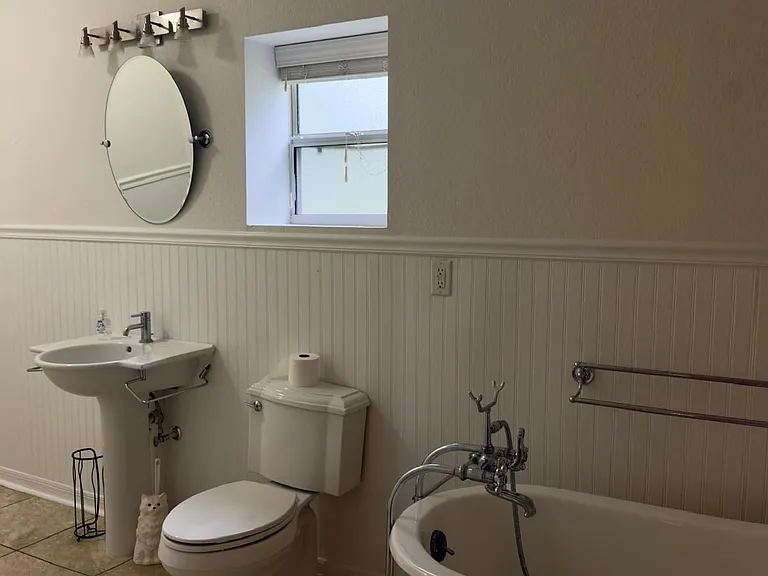 7531 SE 147th Pl #1 — Photo 3