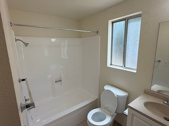 5th image of 4857 College Ave APT 8