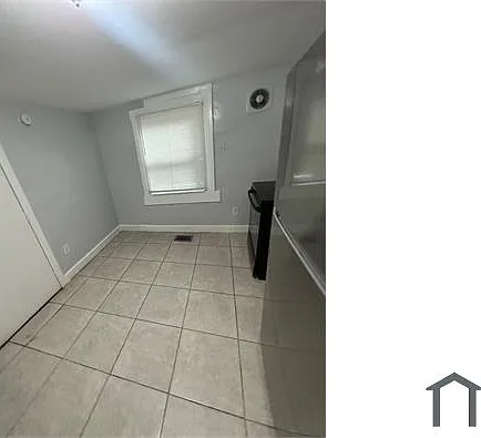 359 Nixon St — Photo 8
