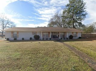 105 Leewood Dr, Arkadelphia, AR 71923