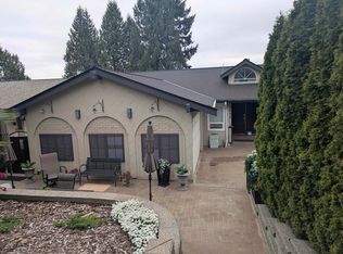 2532 Ashurst Ave, Coquitlam, BC V3K5T4