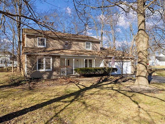 3rd image of 11469 Meadowcroft St NW