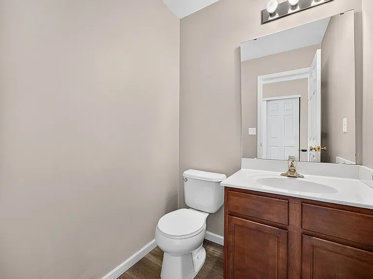 330 Wabash Woods Way — Photo 17