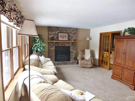 4th image of 1700 E Wildwood Dr