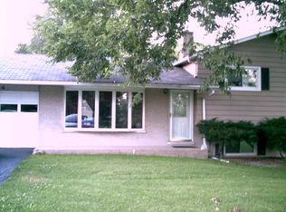 22W614 Armitage Ave, Glen Ellyn, IL