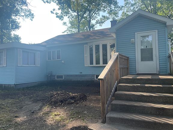 5th image of 1066 Elliott Ave