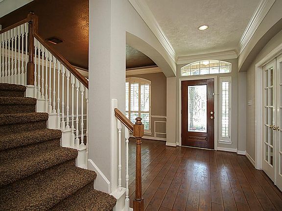 4th image of 16311 Evergreen Lake Ln