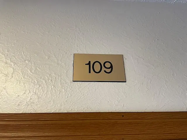 Studio, $599 — Photo 1