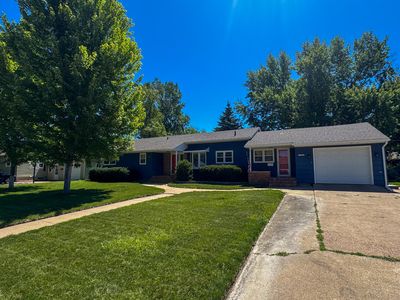 1280 McDonald Dr, Huron, SD, 57350