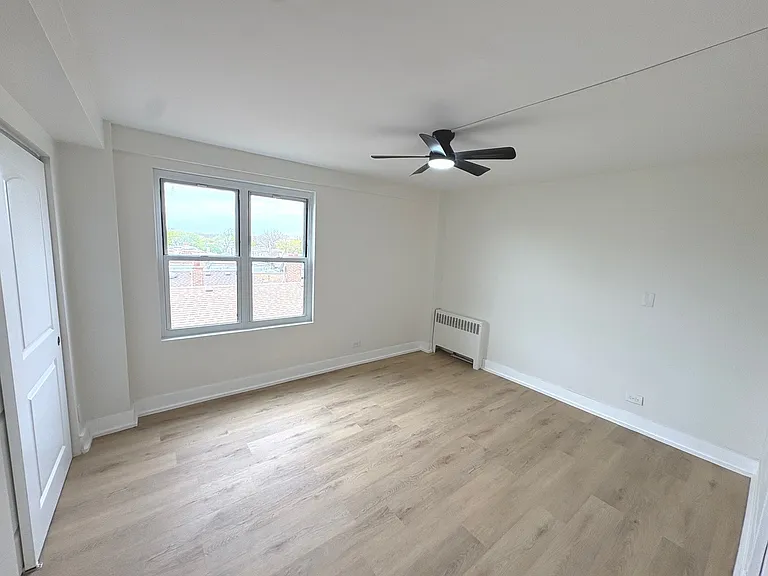 2610 W Balmoral Ave #402 — Photo 7