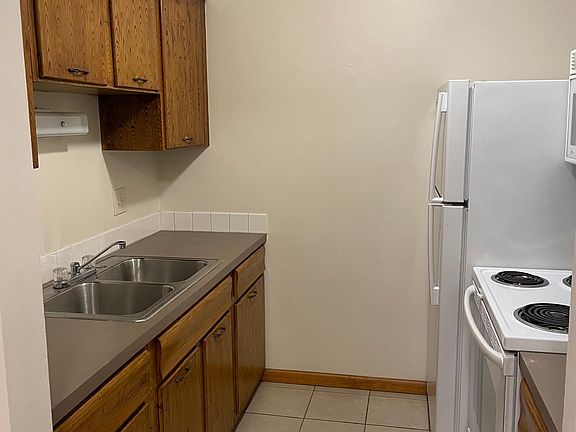 5th image of 1018 W 24th St APT 11