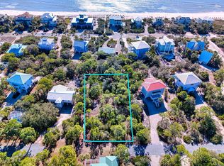 1816 Suzie Ct, Eastpoint, FL 32328