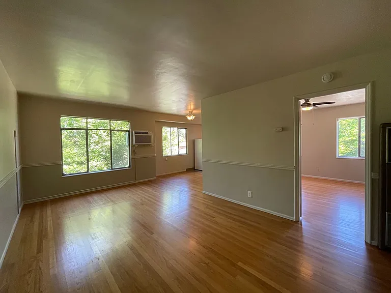 5488 Carlson Dr #&-5492 — Photo 2