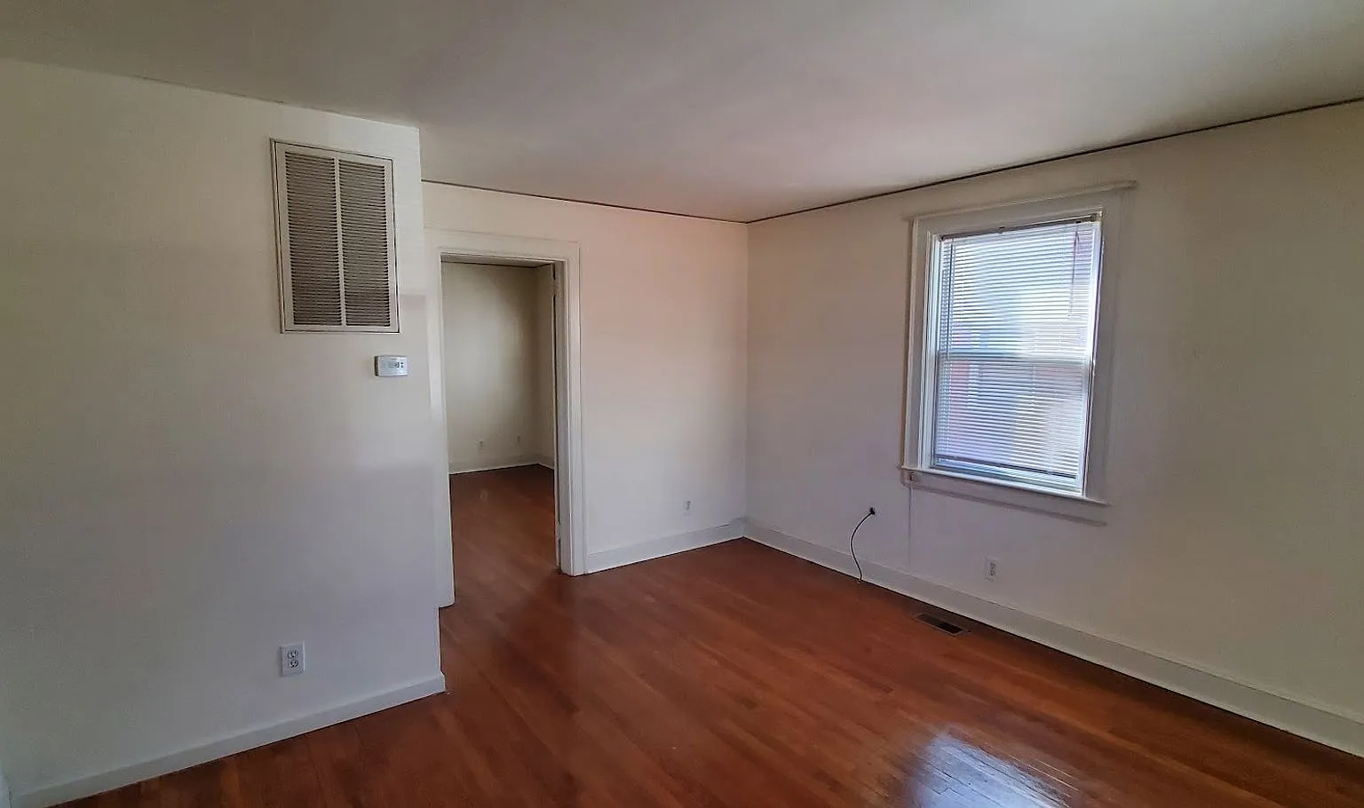 2515 Spring Garden St — Photo 3