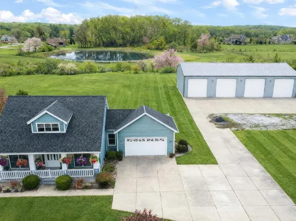 491 W Division Rd, Valparaiso, IN 46385