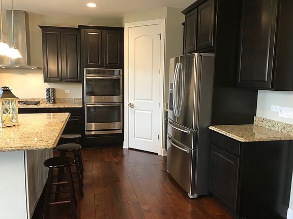 4th image of 22835 Poppleton Dr