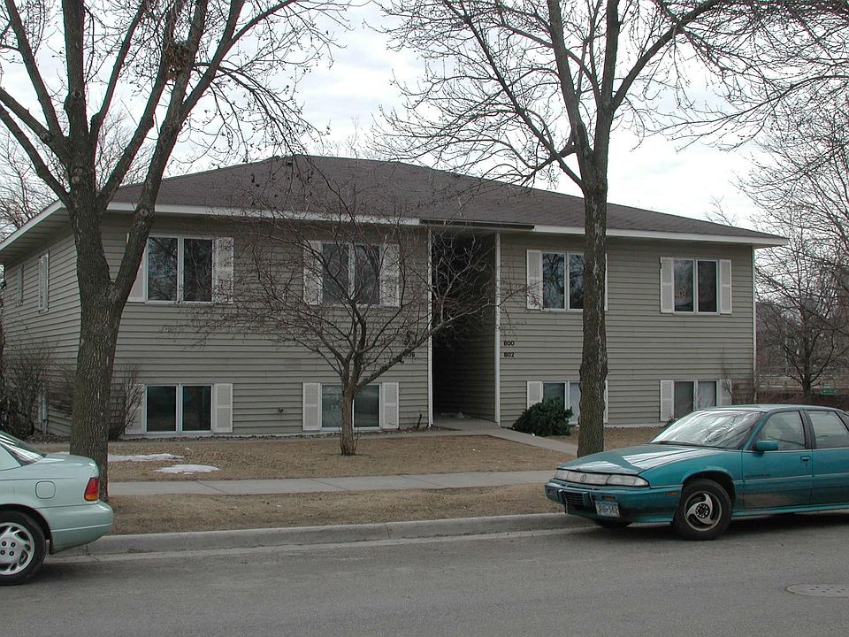 1st image of 806 9th Ave SE