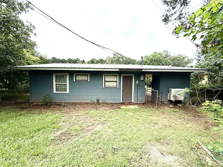 317 Byrne St — Photo 14