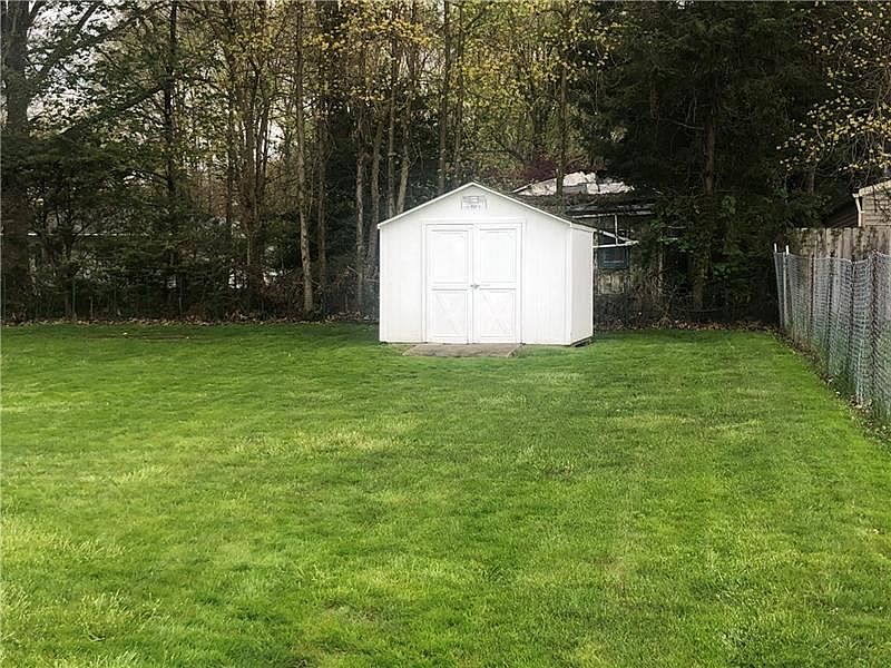2nd image of 755 Donna Dr