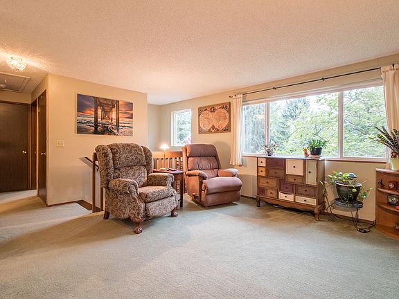 3rd image of 13444 123rd Ave NE