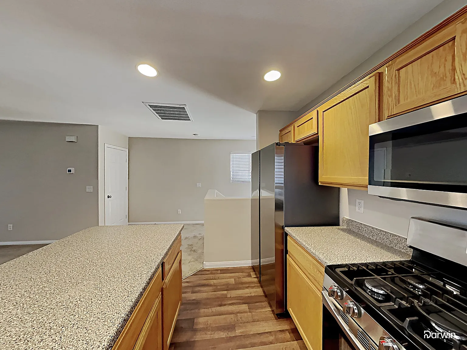 3 bed, 3.0 bath, 1404 sqft, $2,000 — Photo 2