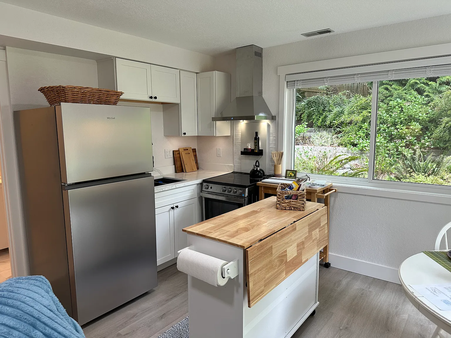 1 bed, 450 sqft, $2,450 — Photo 2