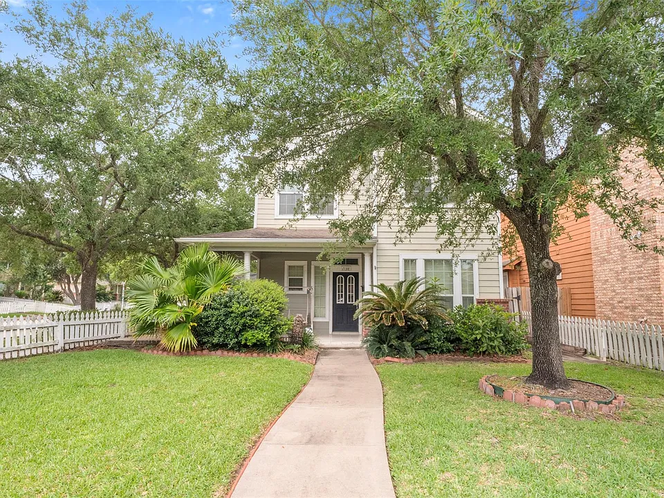 7138 Sun Village Dr