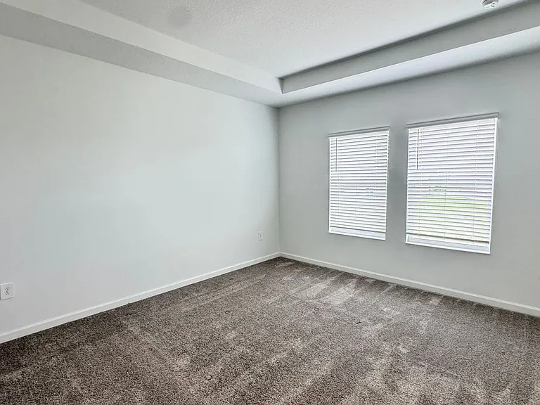 3141 Laurent Loop — Photo 18