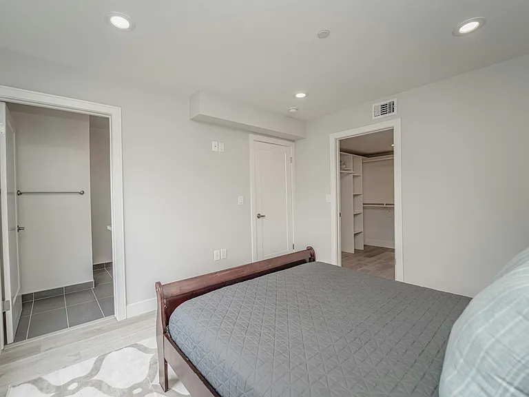 1321 Bates Ave #1323 — Photo 41