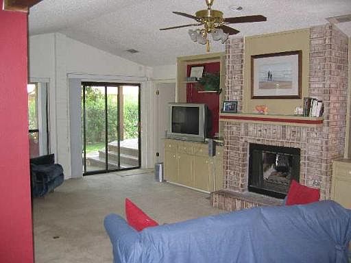 3rd image of 4507 Green Acres Woods
