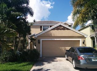 115 Newberry Ln, Royal Palm Beach, FL 33414