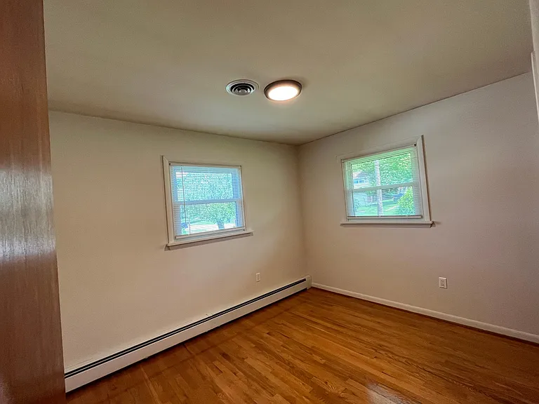 1112 Harriet Ave — Photo 13