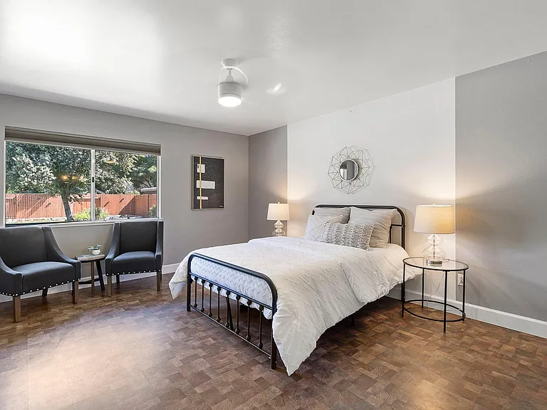 2107 Amador Ave — Photo 16