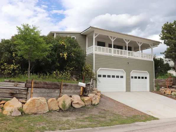 203 W Park St, Newcastle, WY 82701