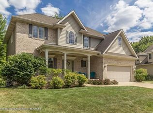 16978 Broadview Dr, East Lansing, MI 48823