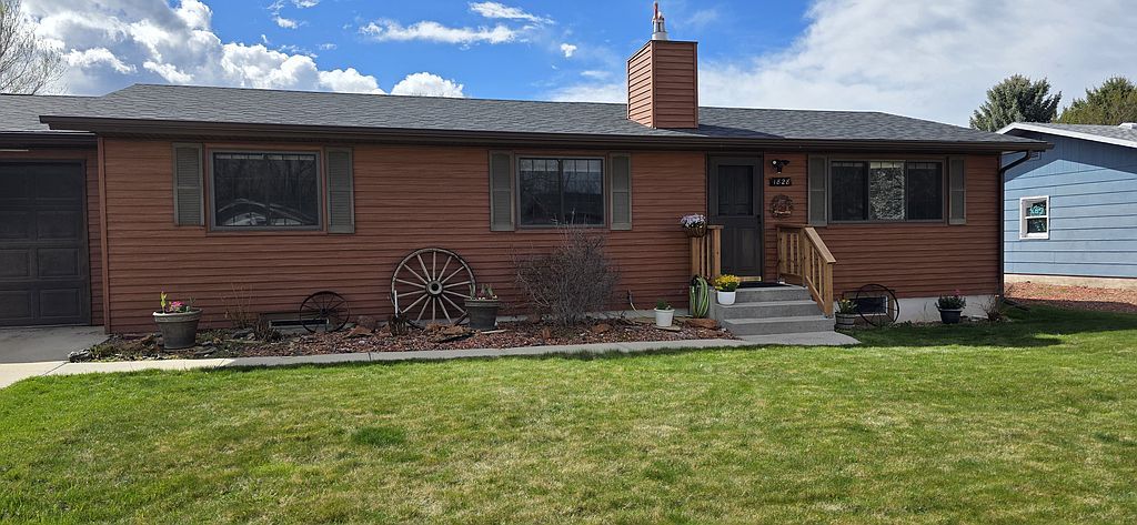 1828 Zuni Dr - Property Image