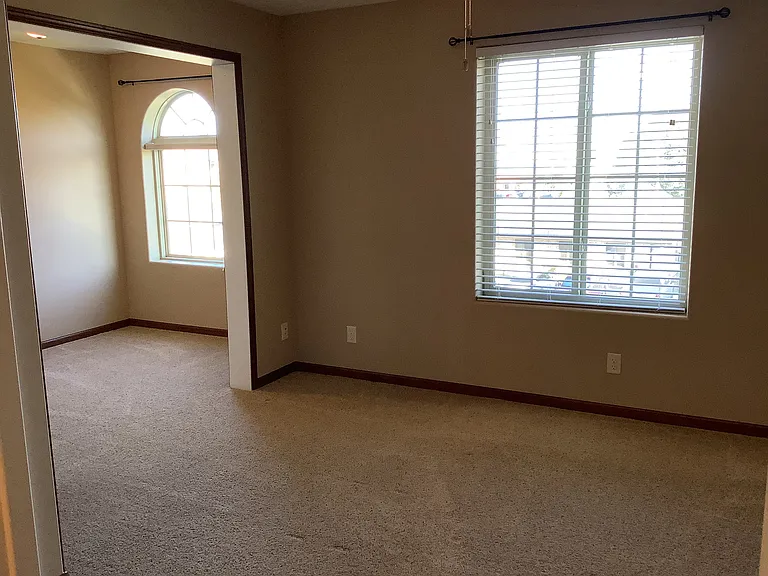 1619 E Military Ave — Photo 18