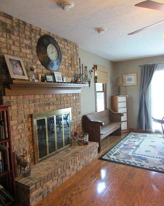 1st image of 401 Sturbridge Dr