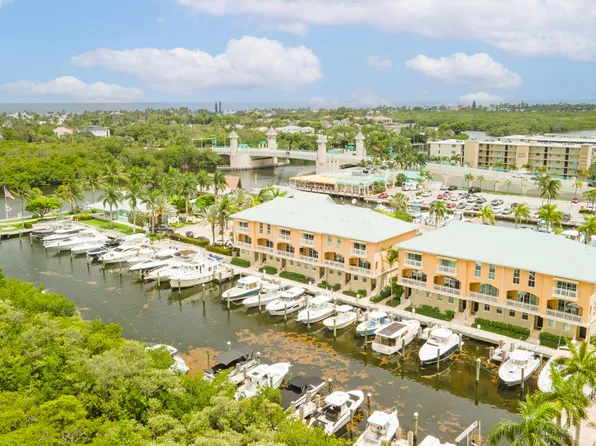643 Casa Loma Boulevard, Boynton Beach, FL 33435