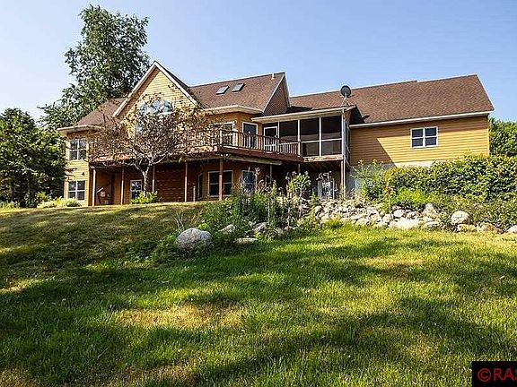 3rd image of 6115 Shamrock Dr