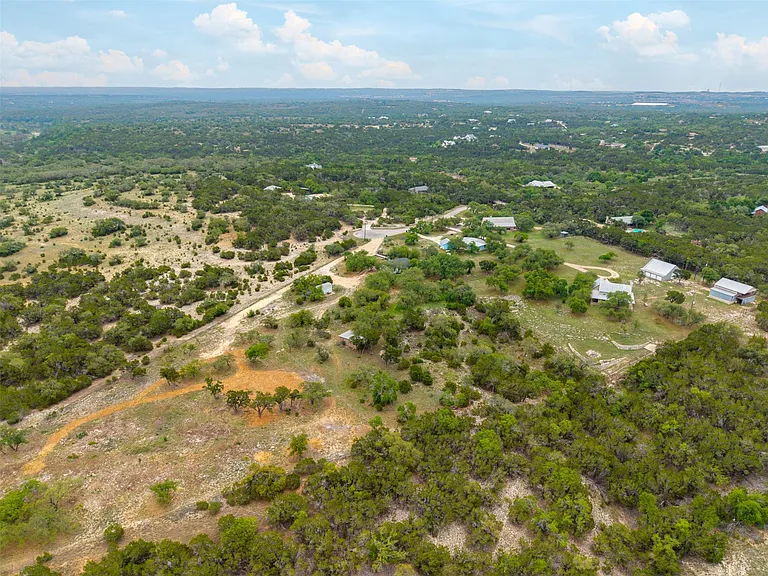 2591 Spring Valley Dr — Photo 25