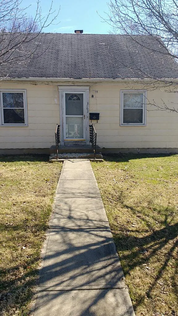 3102 Dresden St photo 1