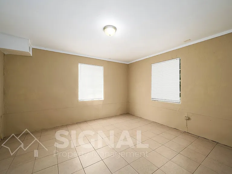 1156 Skyline Dr — Photo 26