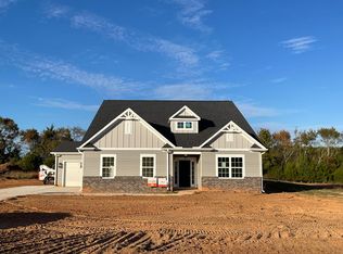 25 Holcombe Rd, Simpsonville, SC 29673