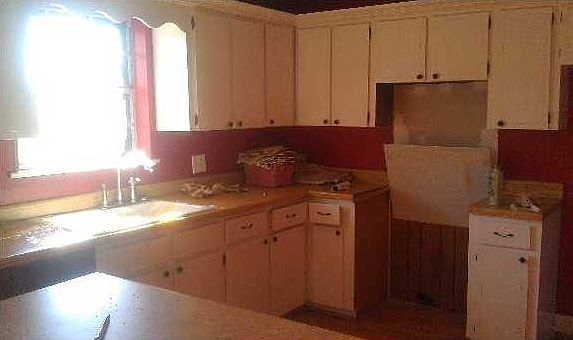 3rd image of 8616 Blueberry Ln