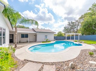 102 Silver Spg, Universal City, TX 78148