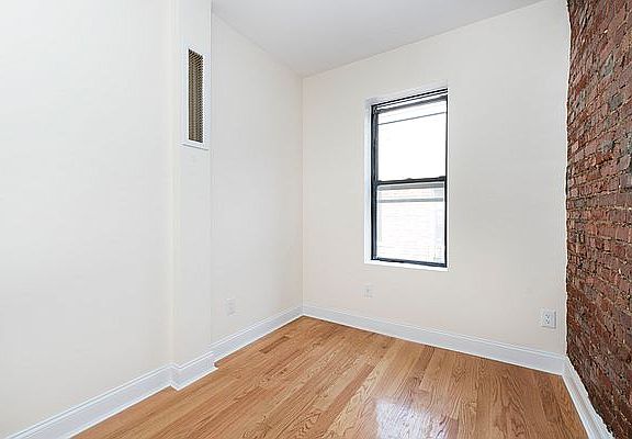 5th image of 3143 Broadway APT 3D