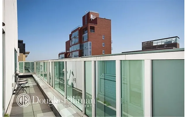 Rented by Douglas Elliman | media 23